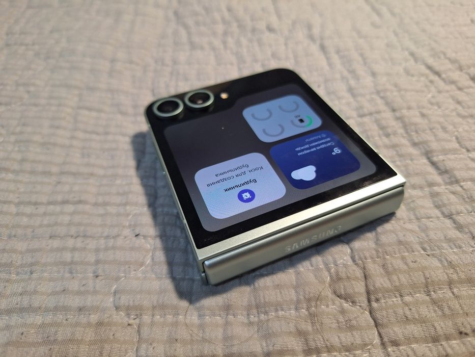 Самсунг ZFlip6, 256гб