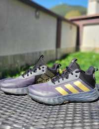 Спортни обувки ADIDAS