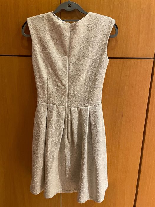 Костюм рокля и сако , бяло сатен и тафта