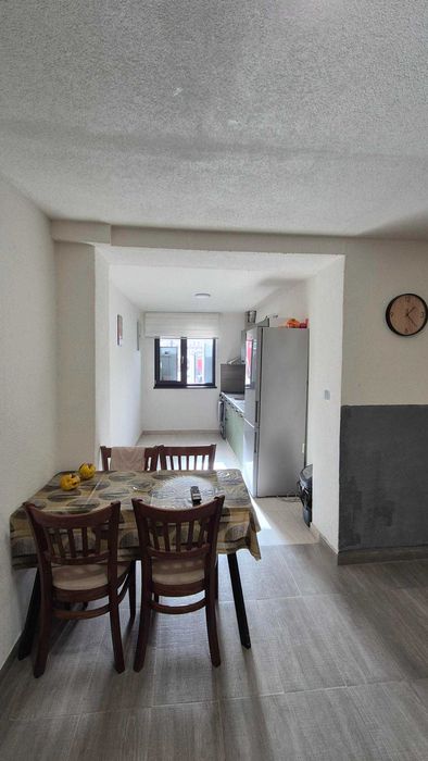 Стаи и легла за нощувки за работници и групи в с.Скравена