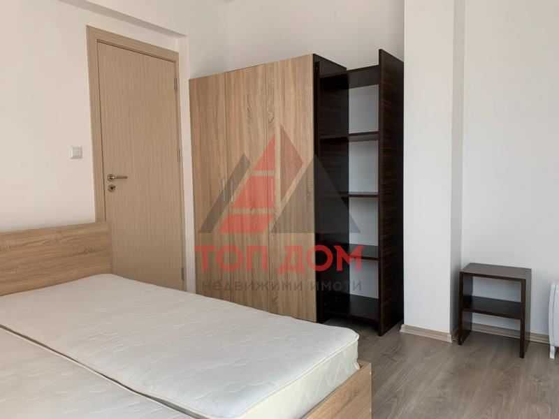 Дава се под наем Тристаен апартамент в Варна, Победа - 80 кв.м за 663 € - Снимка #4