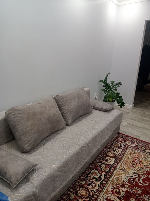 Продам диван в отличном состоянии