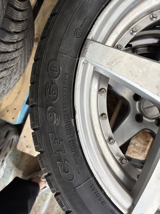 Диски R17 с шинами комплект Vossen