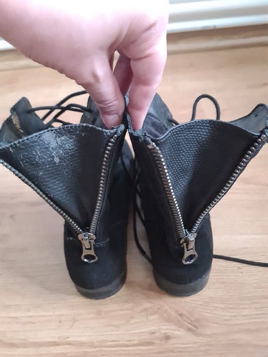 Ghete din piele intoarsa, marimea 38