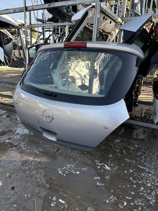 Заден капак за Opel Corsa D 2012год.