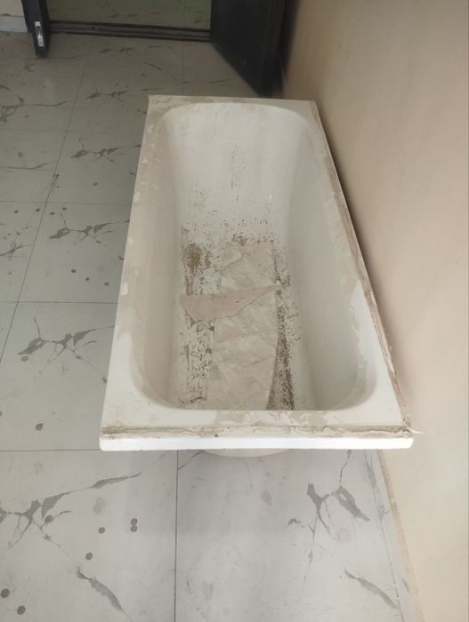 Vanna sotiladi. Deyarli yangi holatda