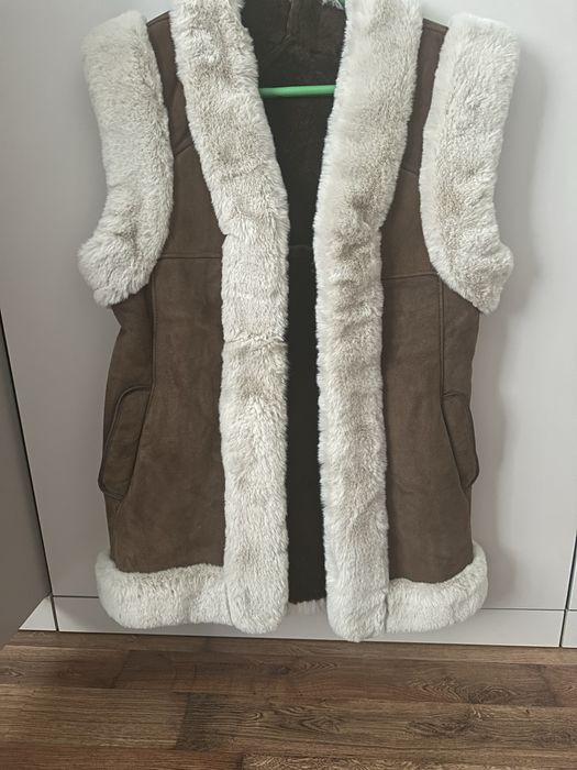 Продам Жилетку  натуральная овчина