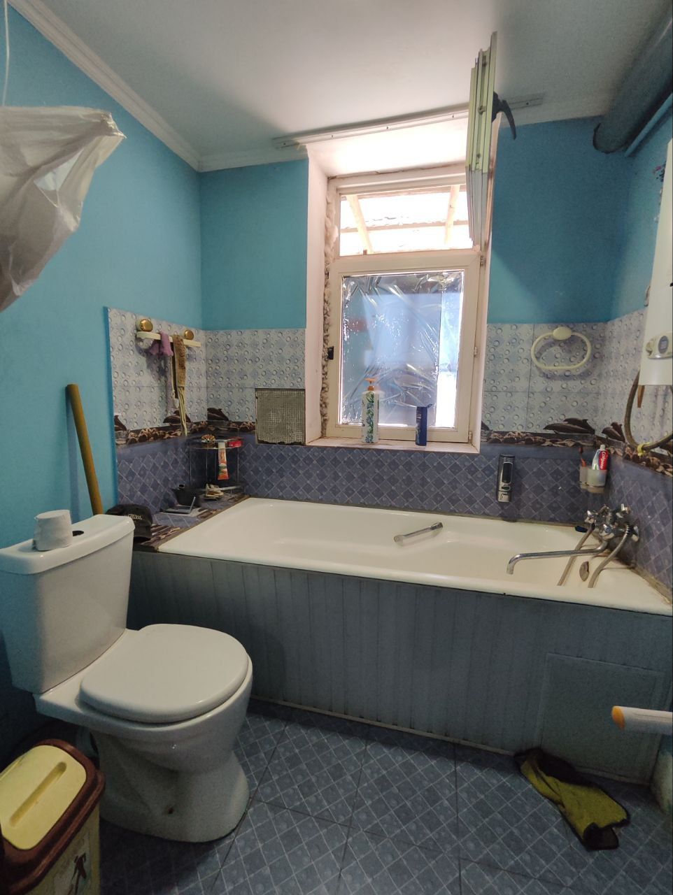 Аренда домик 2 х ком . Узгарыш. С обстановкой въезд для авто. 300 уе.
