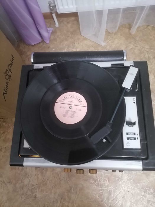 Ноктюрн выниллвый проигрыватель