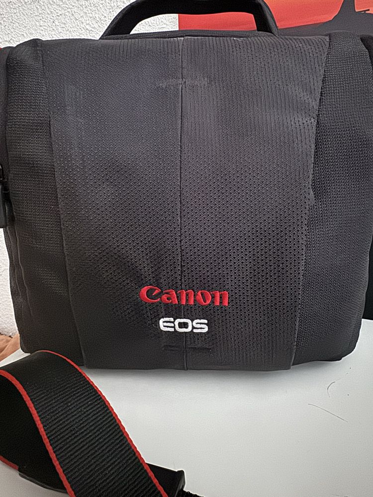 Aparat foto DSLR Canon Rebel T6i / EOS 750D