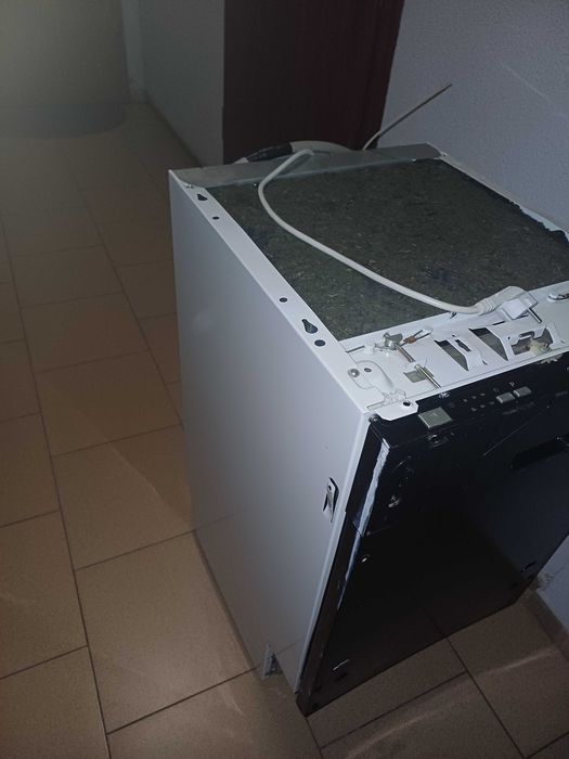 Съдомиялна "MIDEA"