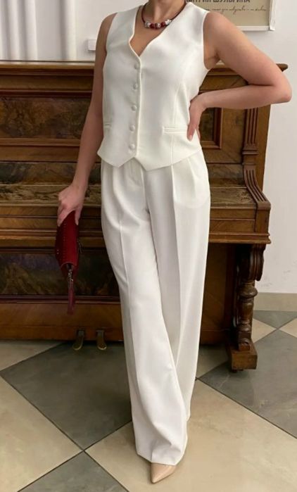 Двойка с жилетом