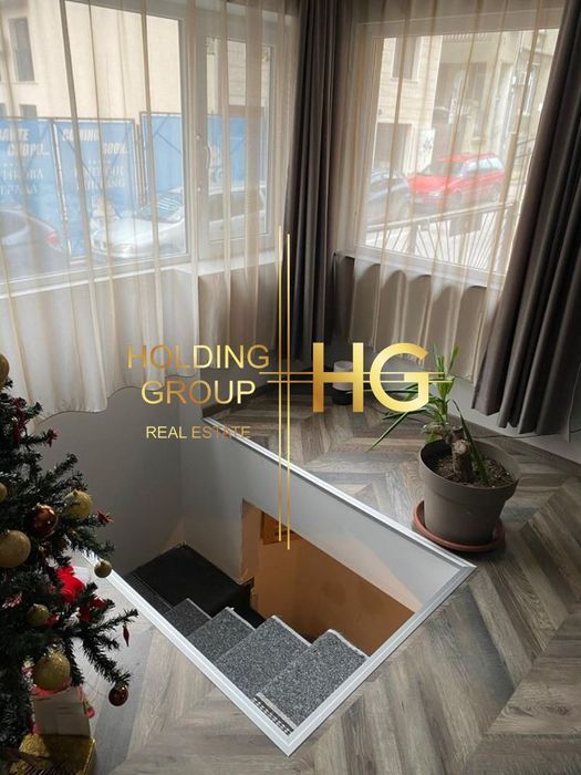 Продава се Четиристаен апартамент в Варна, Център - 125 кв.м за 2320 €/кв.м - Снимка #11