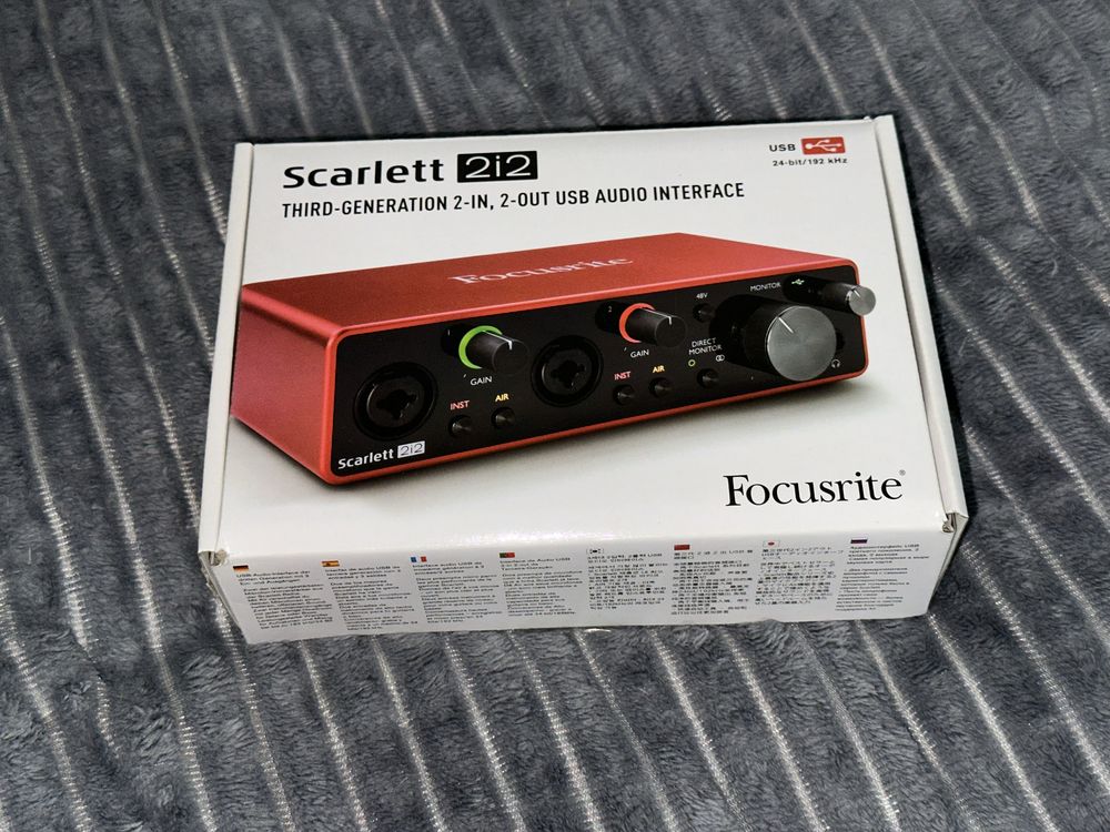 Звуковая карта Focusrite Scarlett 2i2 3gen