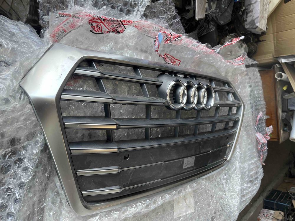 Предна решетка Audi Q5 S-Line 2016-2021г 80A853651 d маска