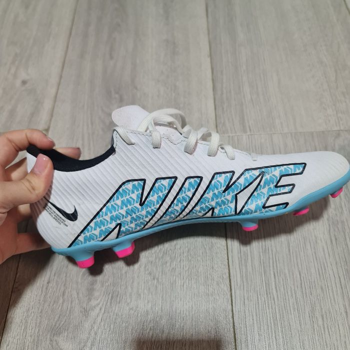 Încălțăminte si imbracaminte