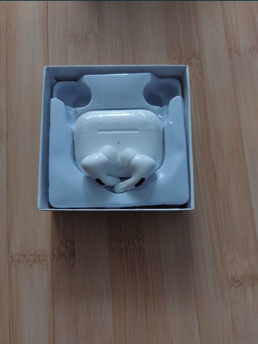 AirPods Pro 2024