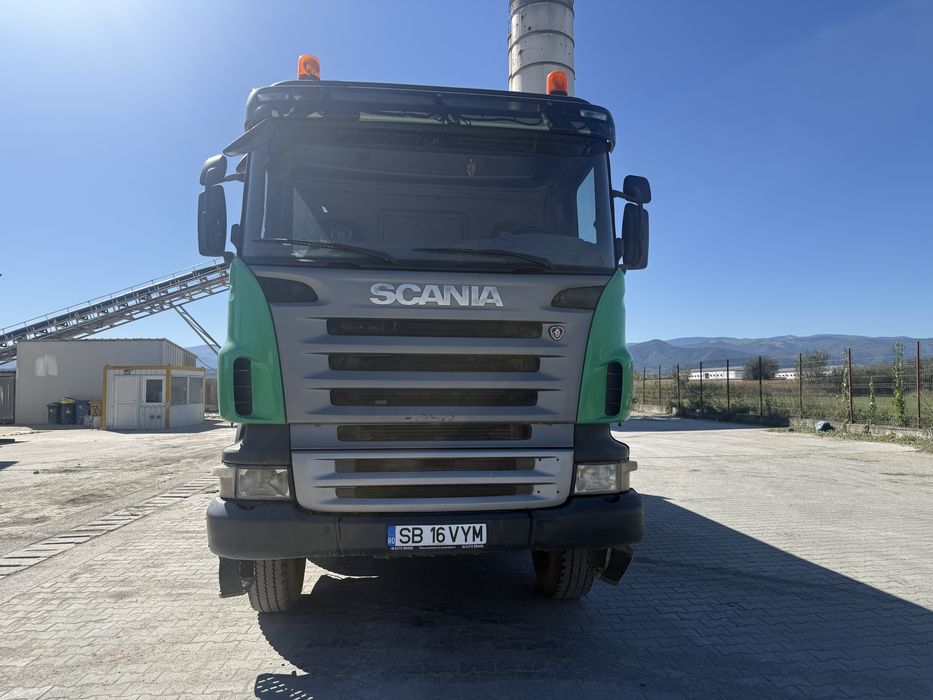 Bascula scania 8x4