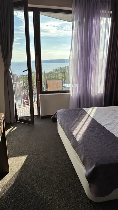 Нощувки с панорамна морска гледка