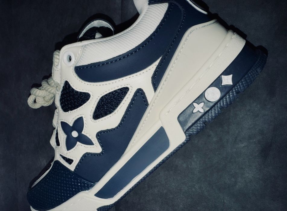 lv skates spre vanzare