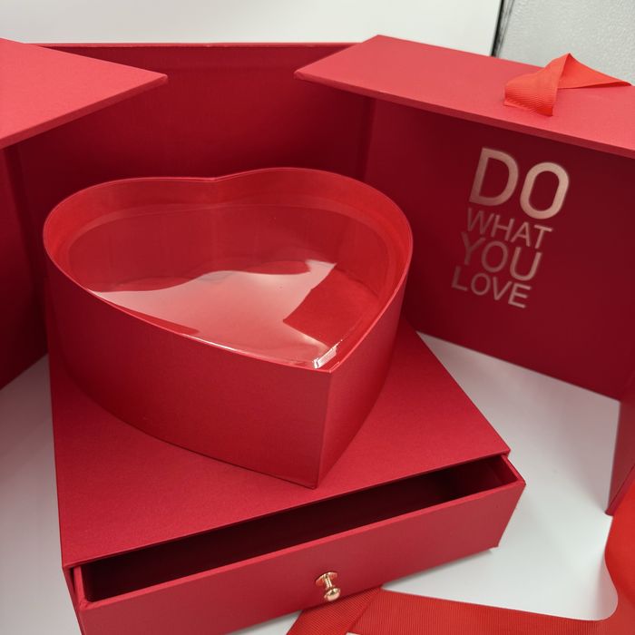 Cutie de LUX cadou in forma de inima