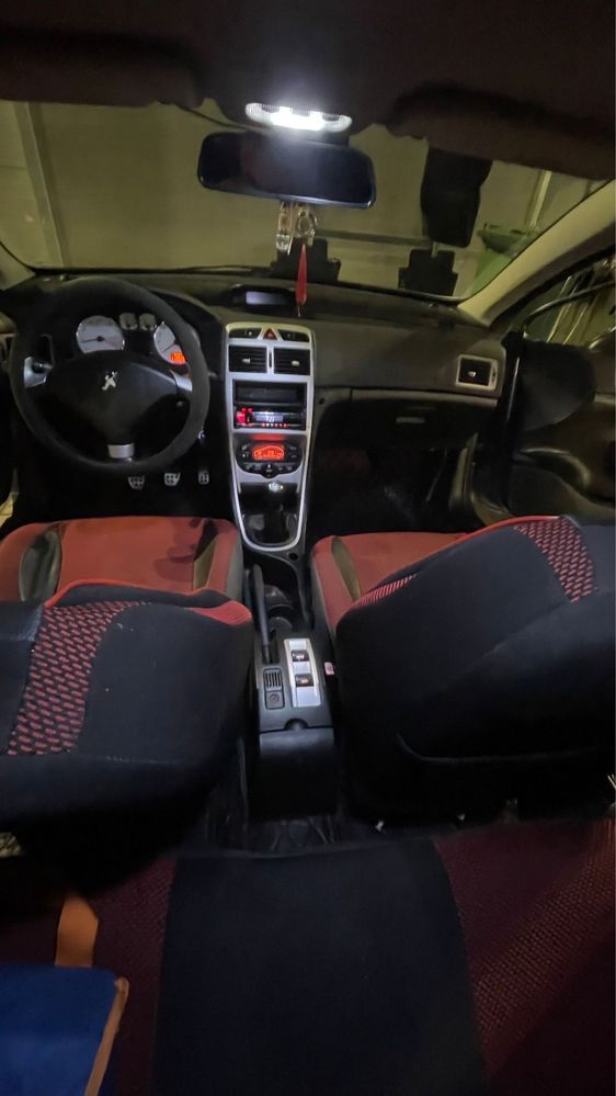 Peugeot 307cc 2005 accept si schimburi