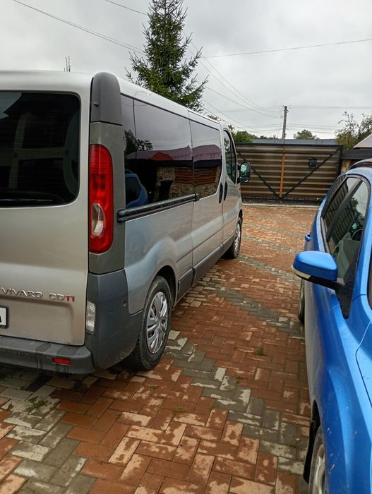 Opel vivaro 8+1 2007