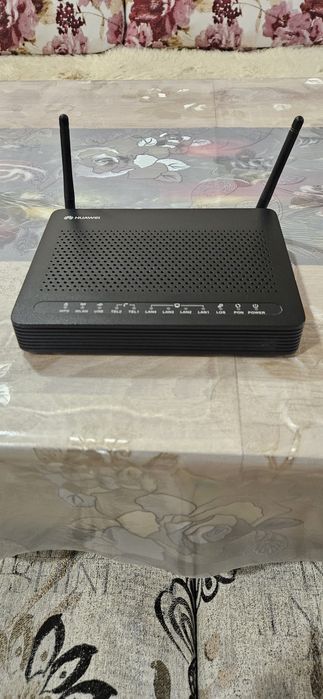 Рутер оптичен HUAWEI HG8245T