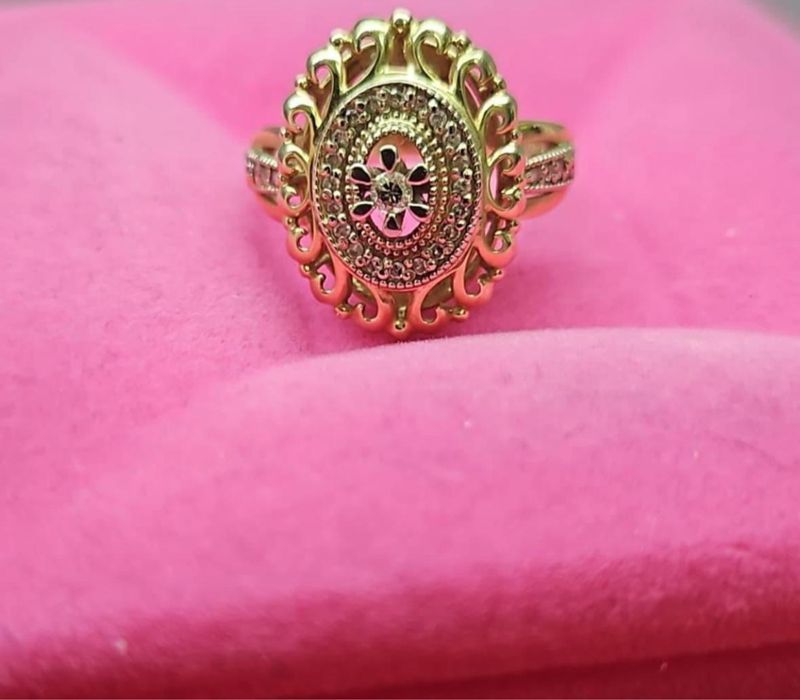 Продам золото 585 проба с бриллиантом