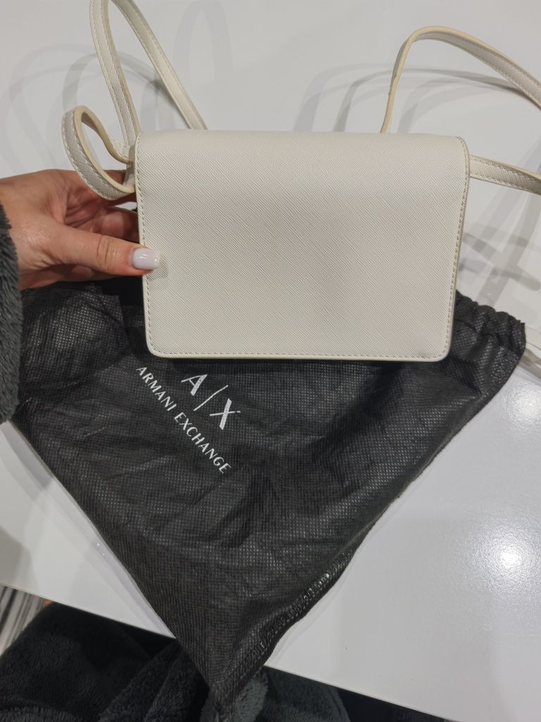 Чанта Armani Exchange