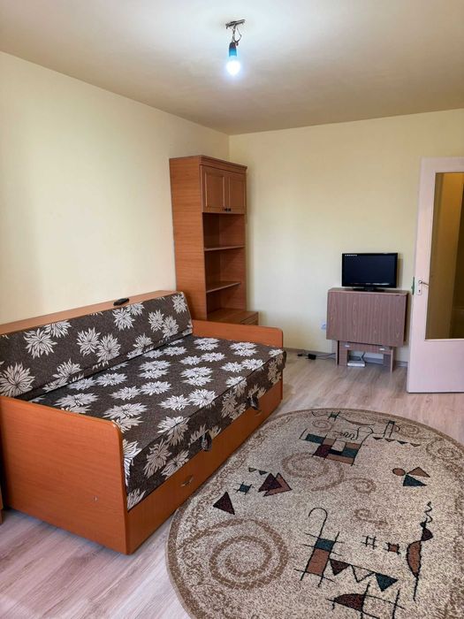 Inchiriez garsoniera con 1