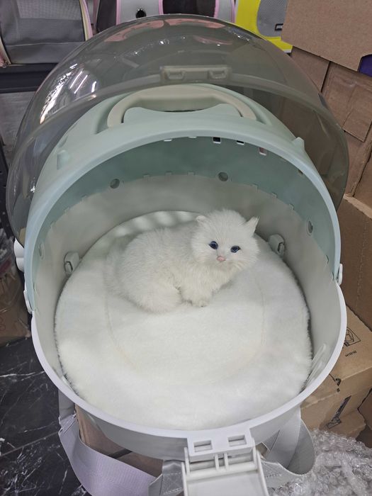 Домик для кошки и собак теплый с лежанкой закритый переносный