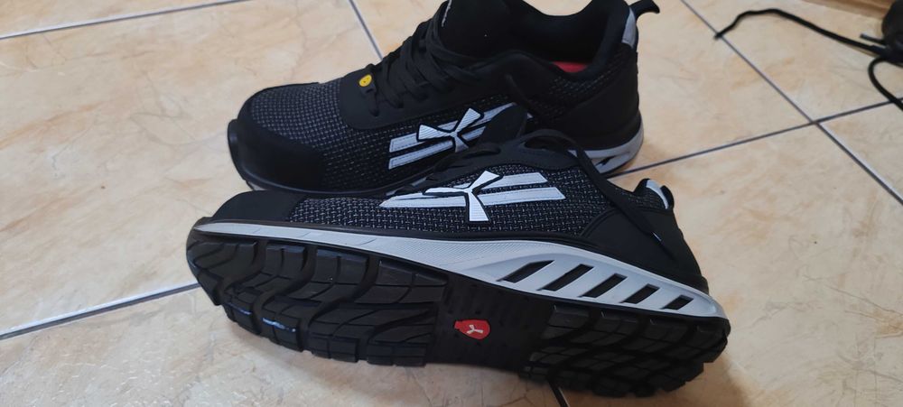 Работни обувки с бумбе