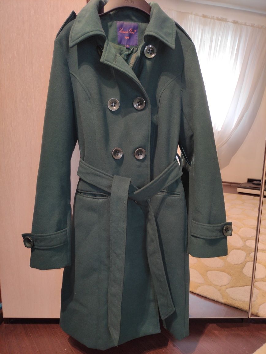 Модерно палто от кашмир и тънко палто
