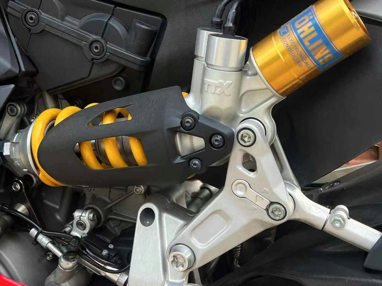 Zakazga keladi Ducati panigal V2