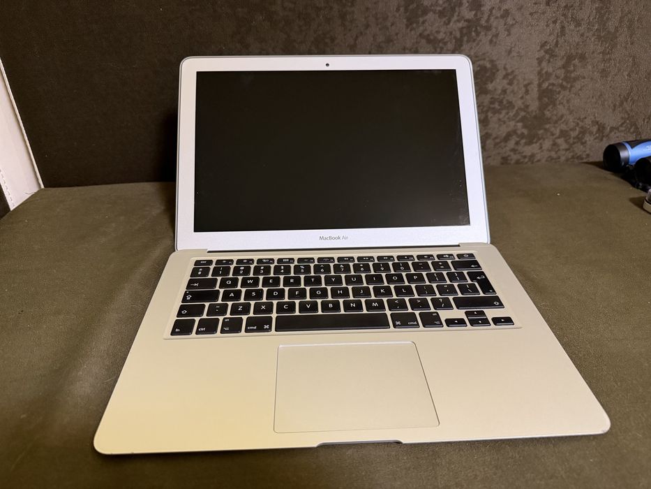 Macbook Air 13 Early 2014 4GB RAM 128GB SSD macOS Ventura