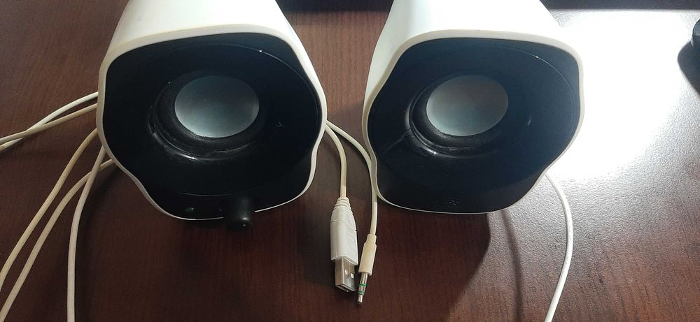 Boxe stereo Logitech cu alimentare USB Z120-5lei transportul