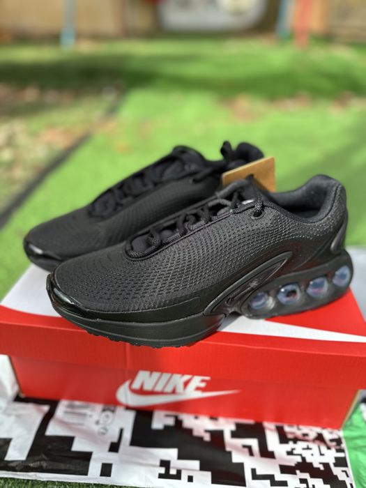 Nike Air Max DN “Triple Black”-size 41