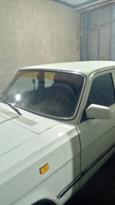 VOLGA   GAZ  3102