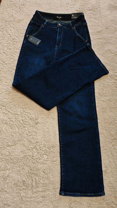 Blugi evazati albaștri L