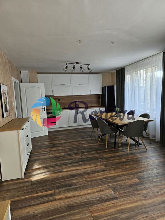 Продава се Тристаен апартамент в Варна, Бриз - 119 кв.м за 2353 €/кв.м - Снимка #2