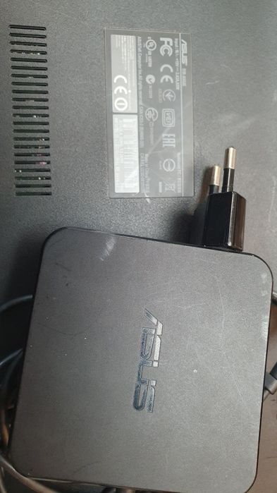 Laptop Asus X552E windows 10