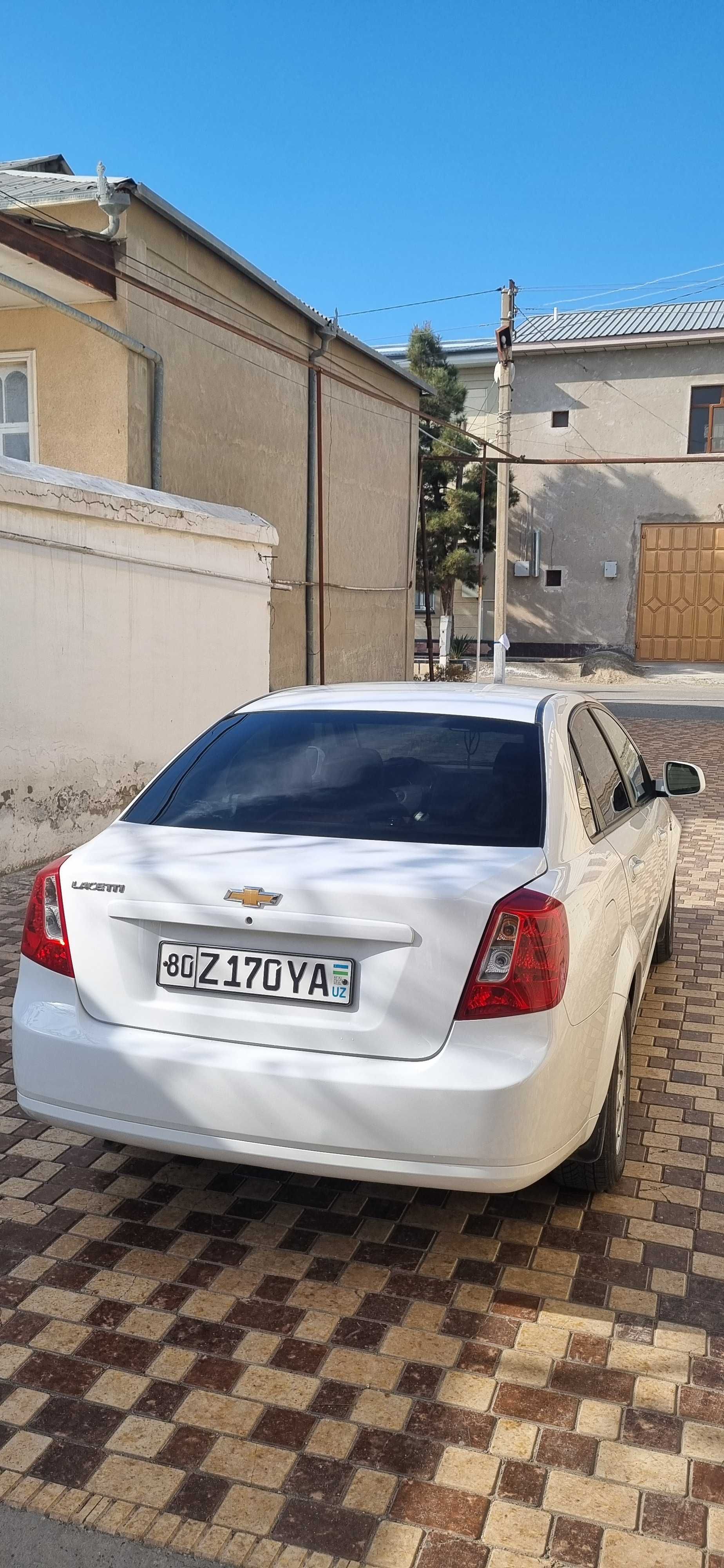 Lacetti автомат 2023 сотилади(узимники)