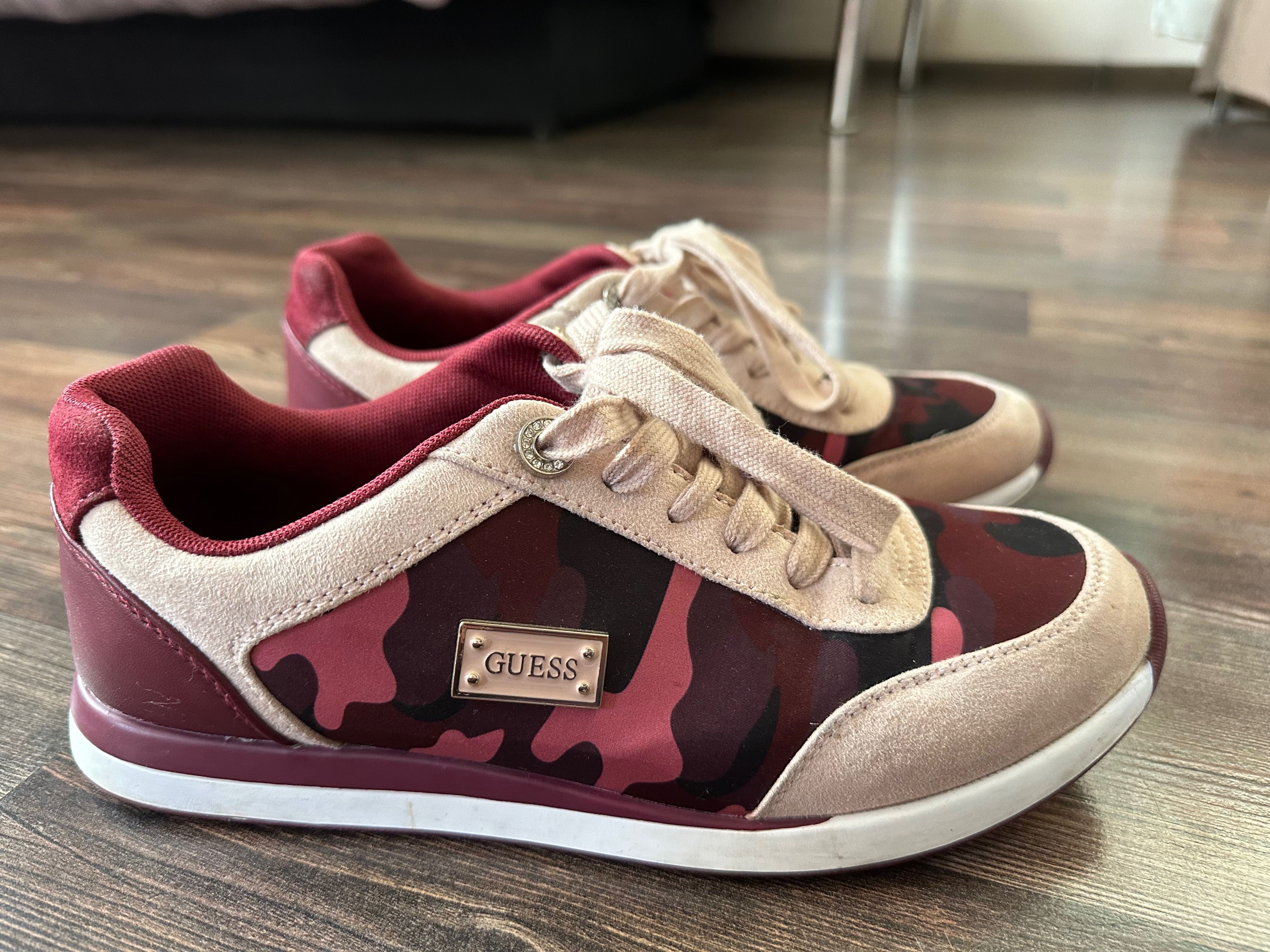 Дамски маратонки Guess