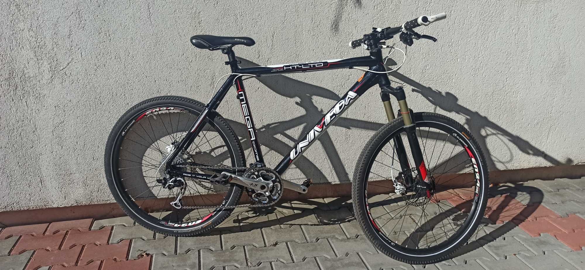 Bicicleta Univega Alpina, frane disc, Deore XT, furca Roox Shok