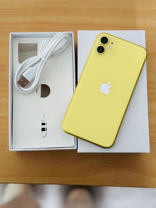 Продаётся Iphone 11 128gb Жёлтый в идеальном состаяние