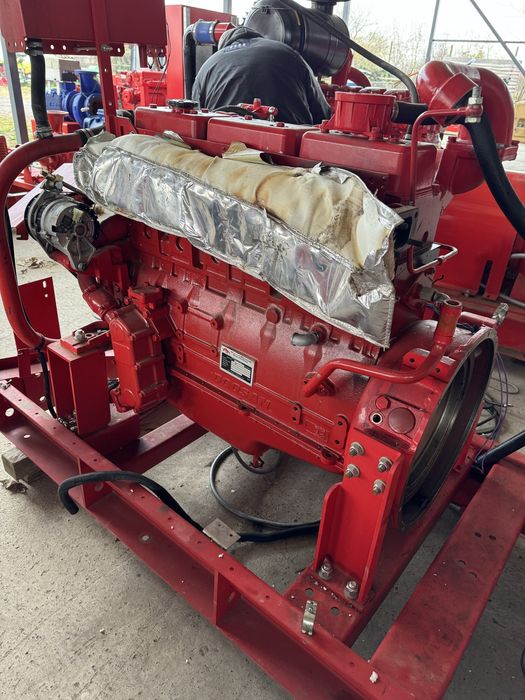 Motor doosan diesel 6 cilindri