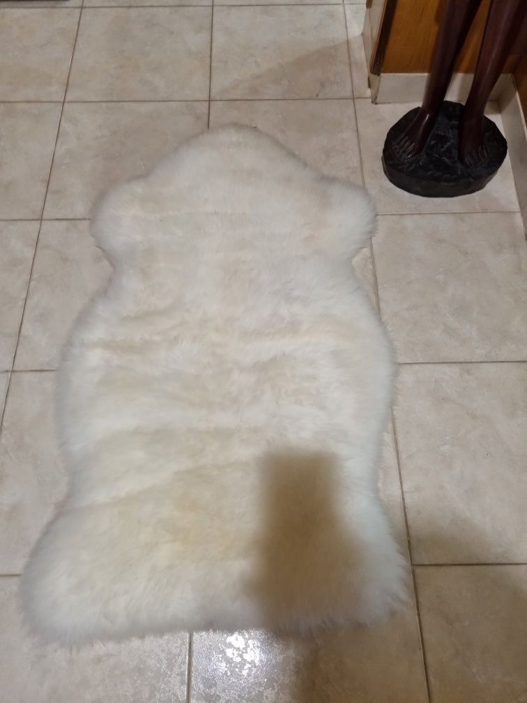Агнешка Овча кожа  Естествена от Аржентина 90см килим пътека