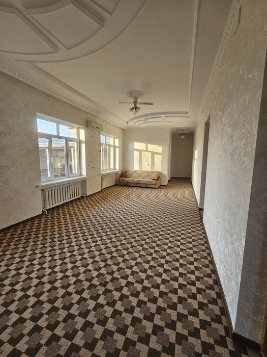 Uy sotiladi srochna atp parsezda yolli yuzida