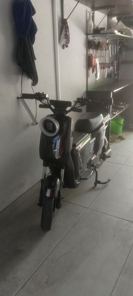 Elektro velosaped